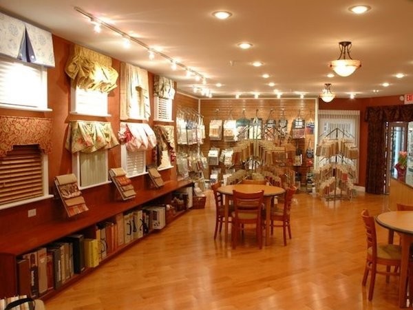 Hunter Douglas Dealer Image